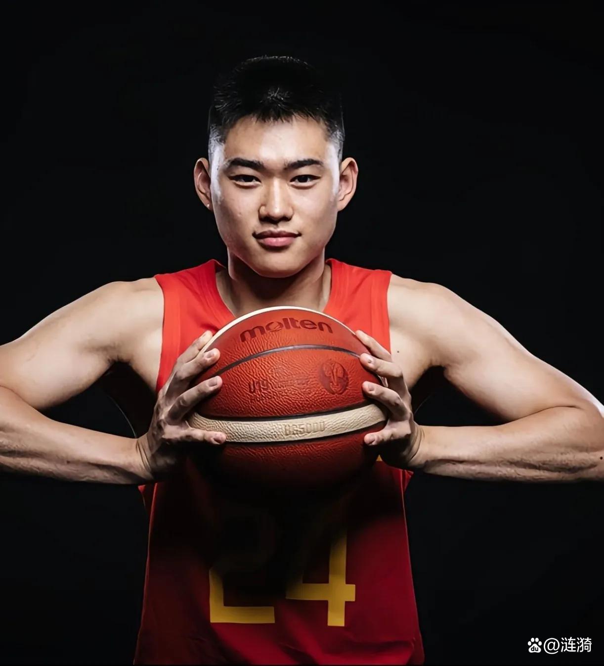 加时末段辽宁本钢备战NBA总决赛；主帅复盘细节曝光；质疑声仍在；心理建设被强调的简单介绍